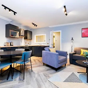 3* Aparthotel Staycity Augustine